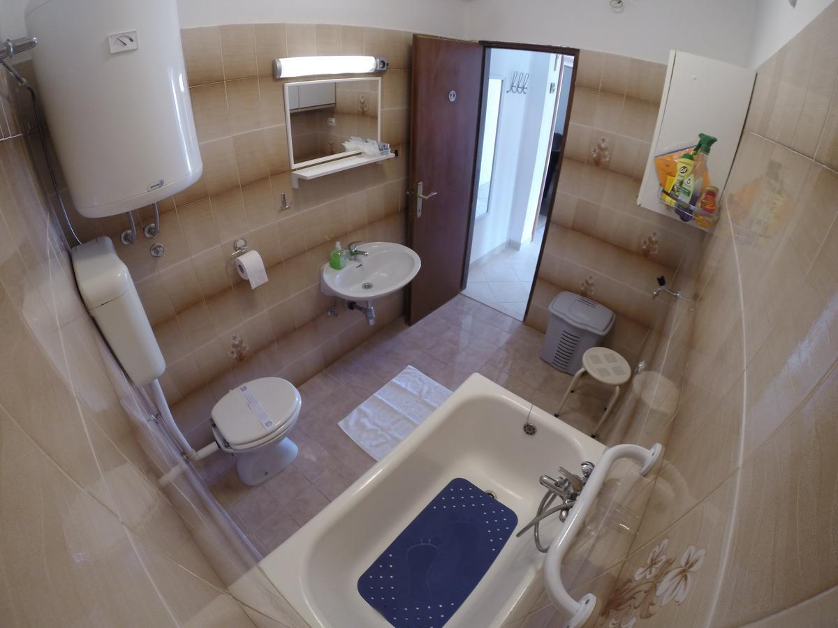Apartment A. Zizic Slatine Eksteriør billede